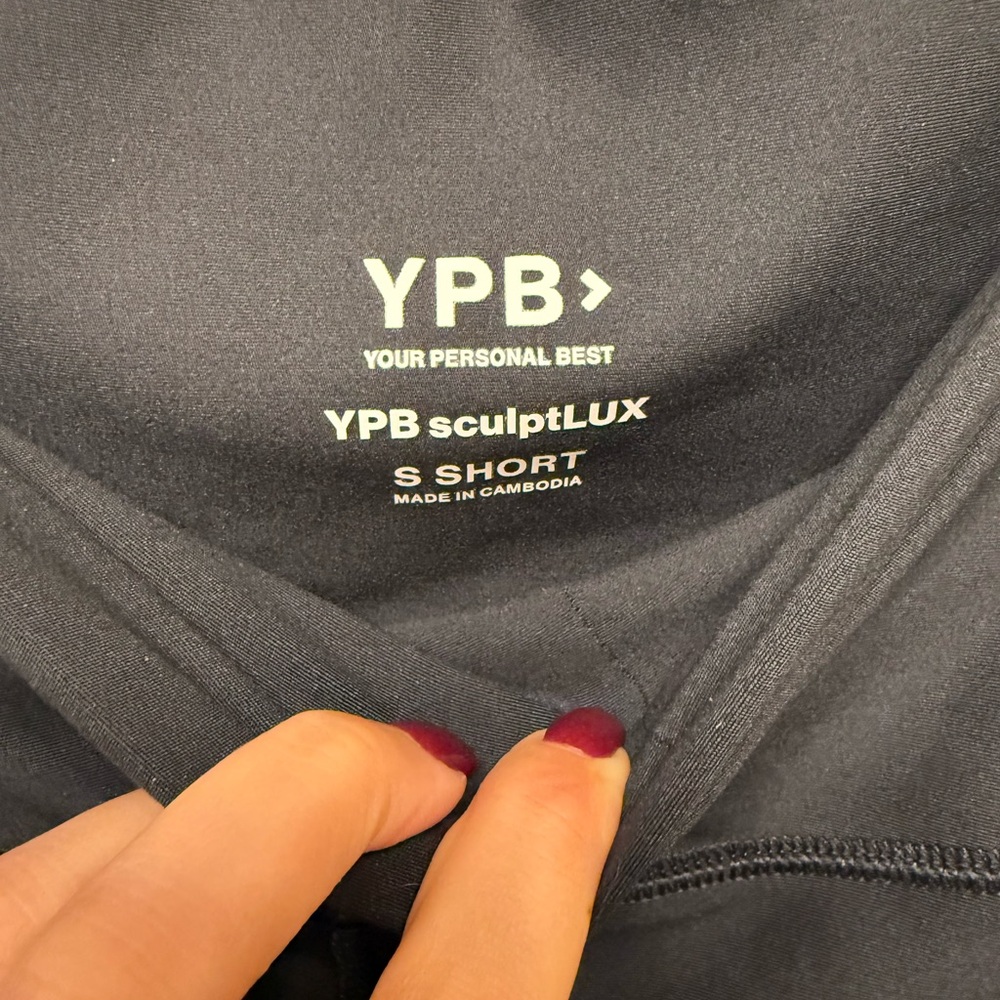 Abercrombie & Fitch YPB sculptLUX Split Hem Flare Legging, Sz Small Short NWOT - Picture 5 of 10